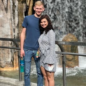 Meet your Posher, Jonathan